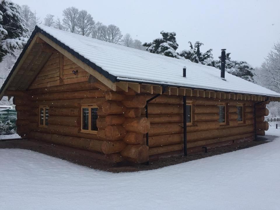 Ewes Water Log Cabins Langholm Exterior foto