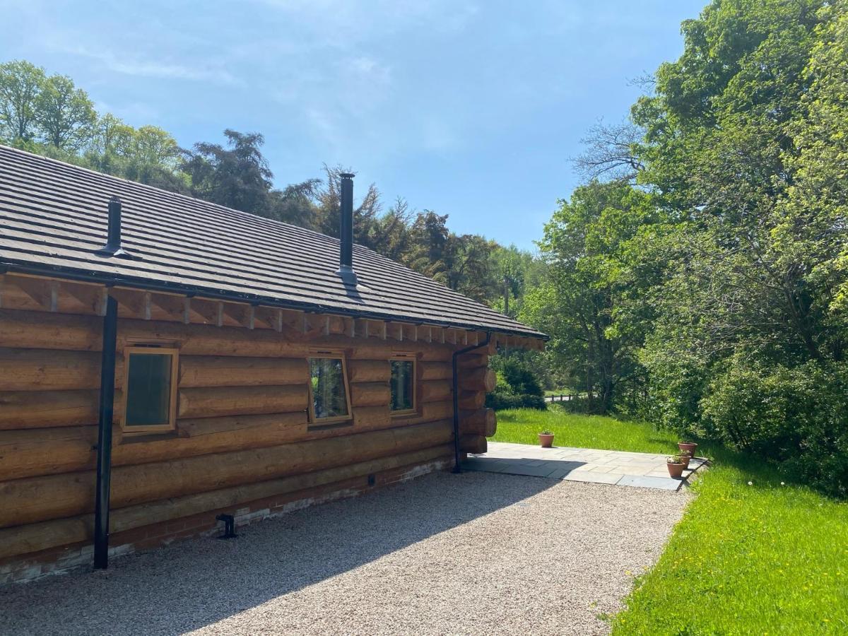 Ewes Water Log Cabins Langholm Exterior foto