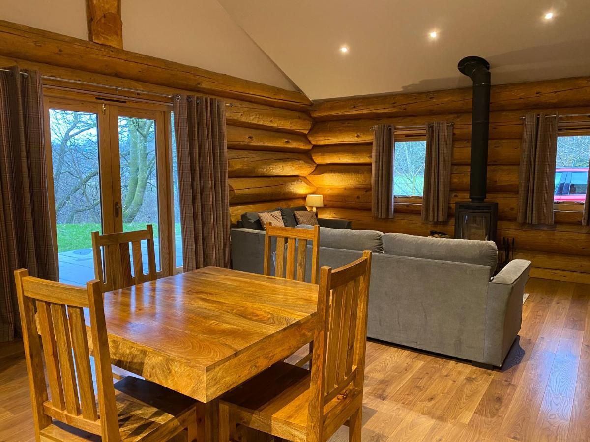 Ewes Water Log Cabins Langholm Exterior foto